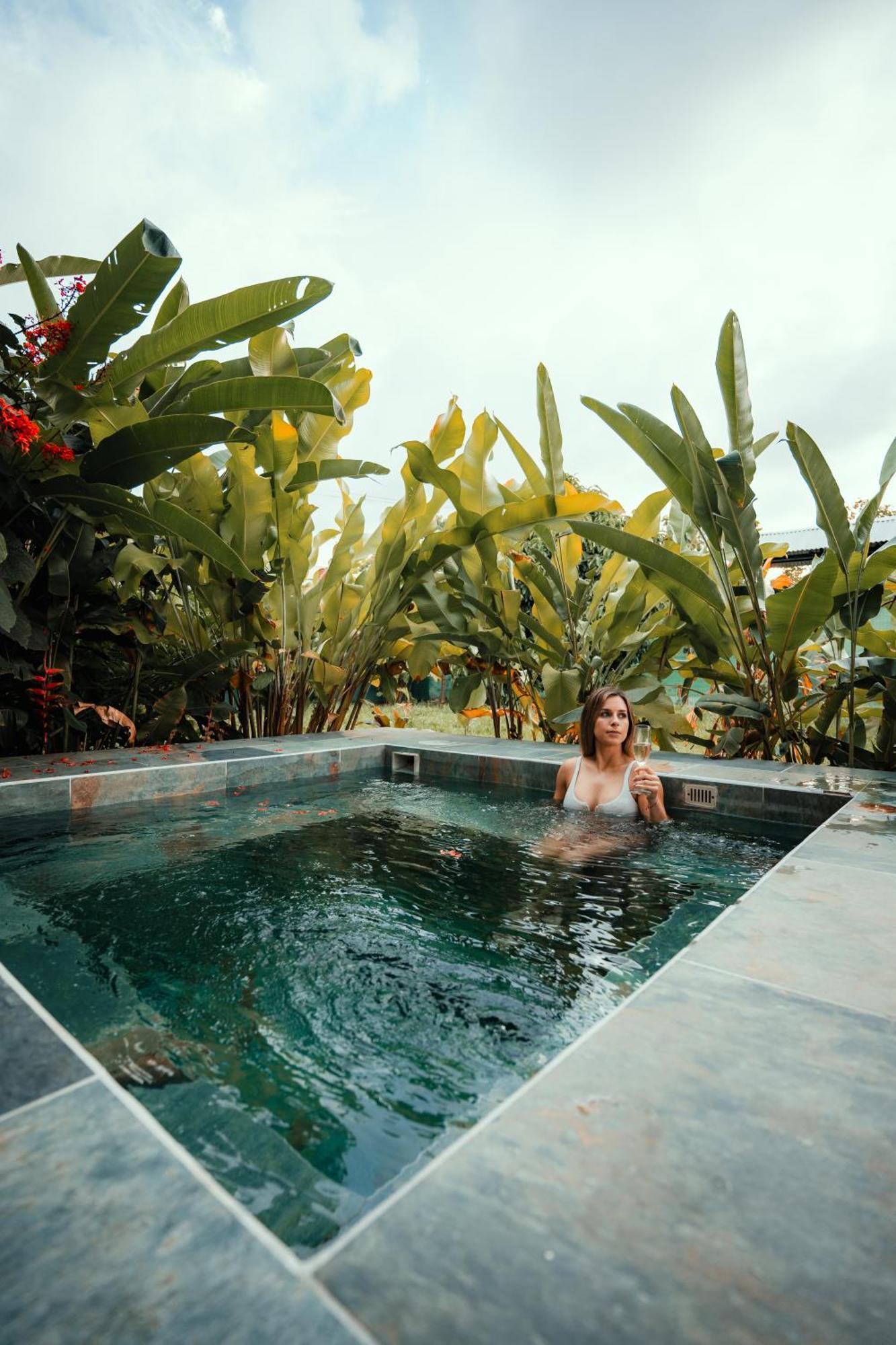 Namaitami Casa Hermosa Con Ac Y Piscina A Solo 650 Metros Del Parque Nacional Cahuita Extérieur photo