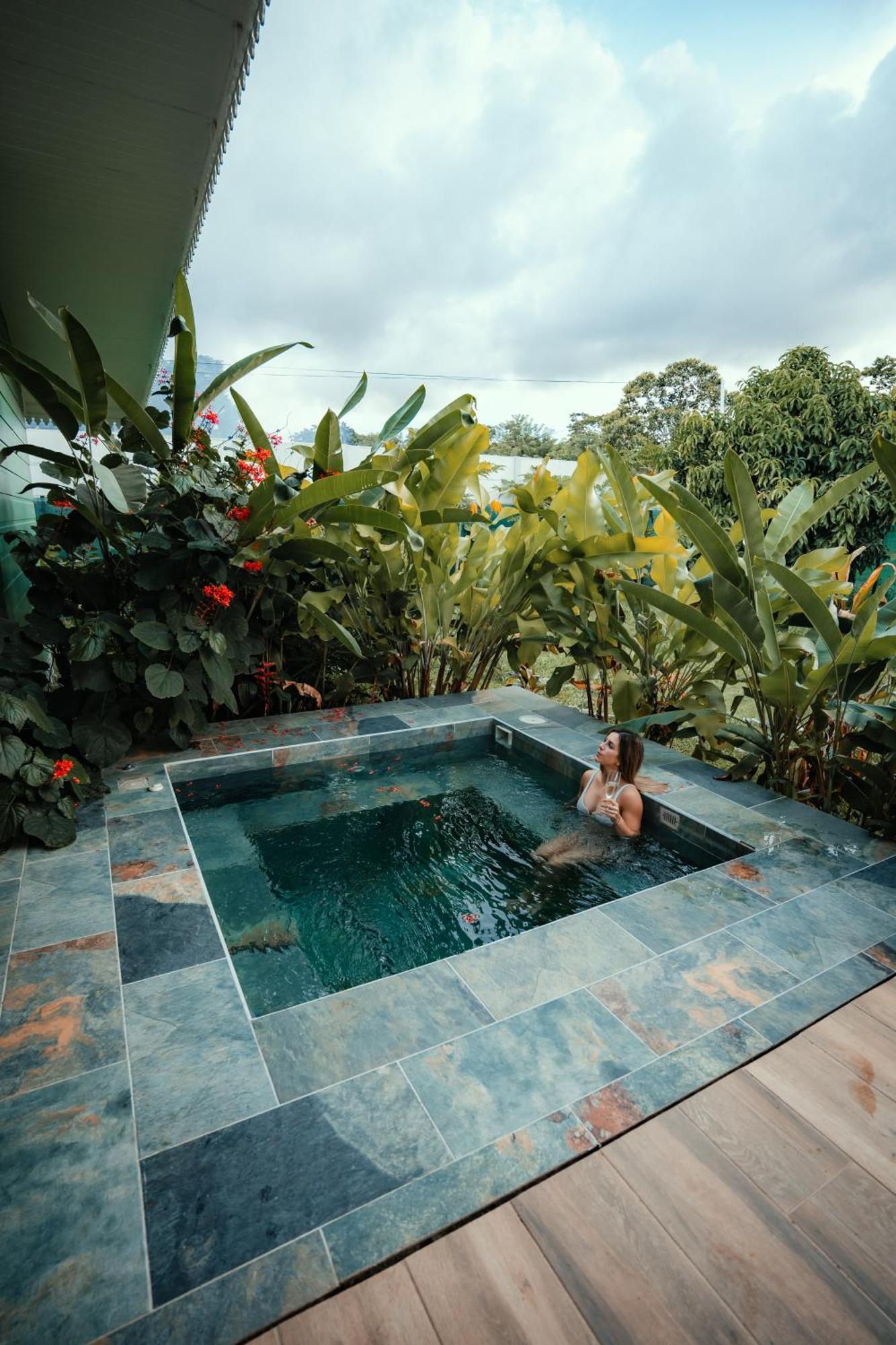 Namaitami Casa Hermosa Con Ac Y Piscina A Solo 650 Metros Del Parque Nacional Cahuita Extérieur photo