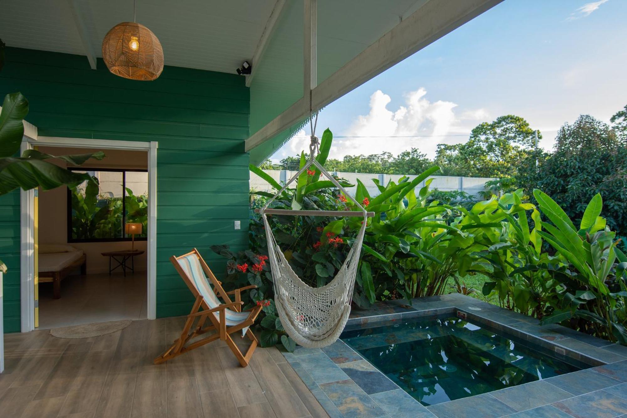 Namaitami Casa Hermosa Con Ac Y Piscina A Solo 650 Metros Del Parque Nacional Cahuita Extérieur photo