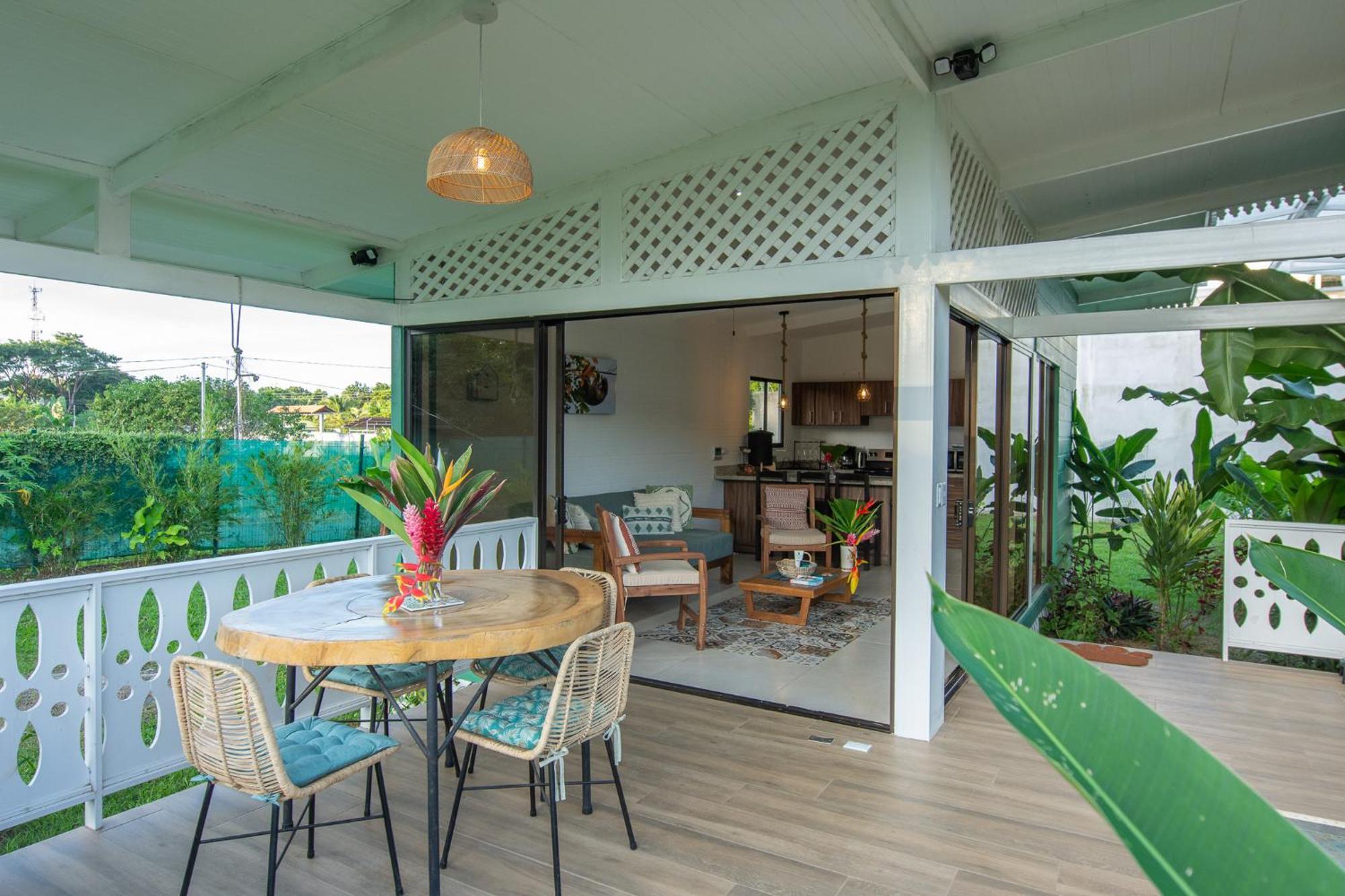 Namaitami Casa Hermosa Con Ac Y Piscina A Solo 650 Metros Del Parque Nacional Cahuita Extérieur photo