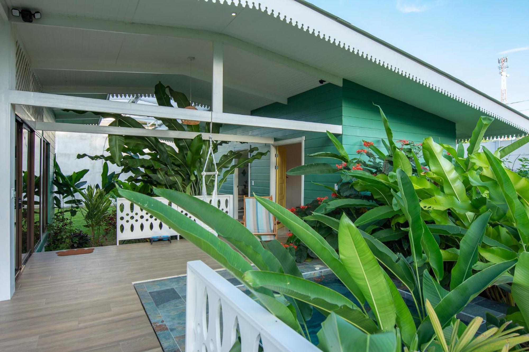 Namaitami Casa Hermosa Con Ac Y Piscina A Solo 650 Metros Del Parque Nacional Cahuita Extérieur photo