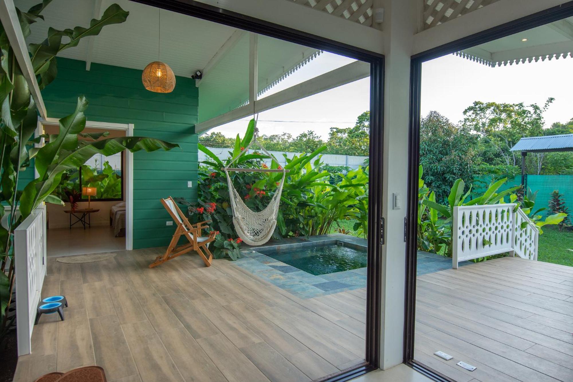 Namaitami Casa Hermosa Con Ac Y Piscina A Solo 650 Metros Del Parque Nacional Cahuita Extérieur photo
